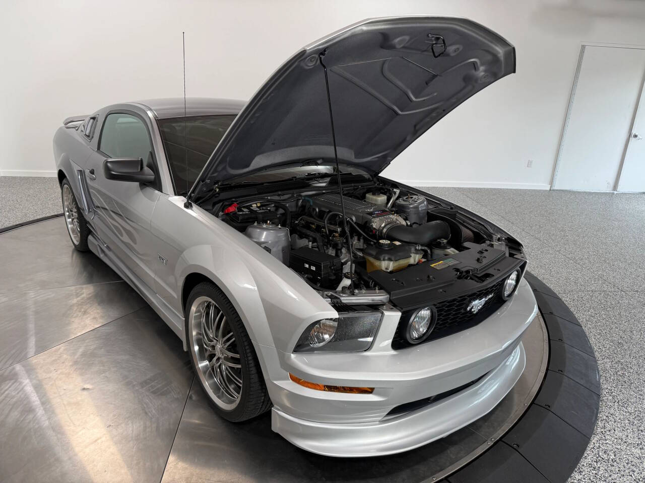 2007 Ford Mustang 47