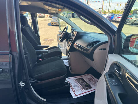 2012 Dodge Grand Caravan American Value Package