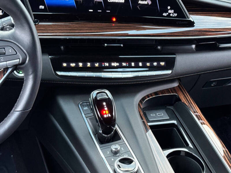 2024 Cadillac Escalade Luxury