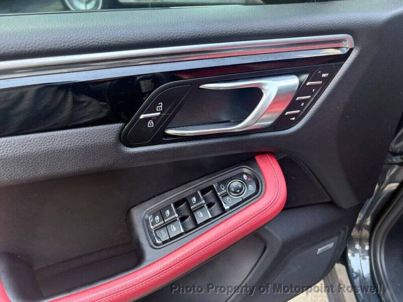 2020 Porsche Macan S