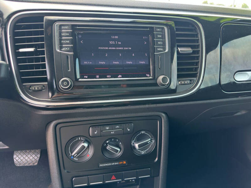 2016 Volkswagen Beetle 1.8T SE