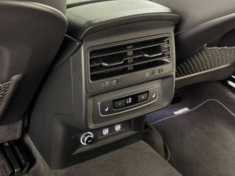 2019 Audi Q8 quattro Premium 55 TFSI