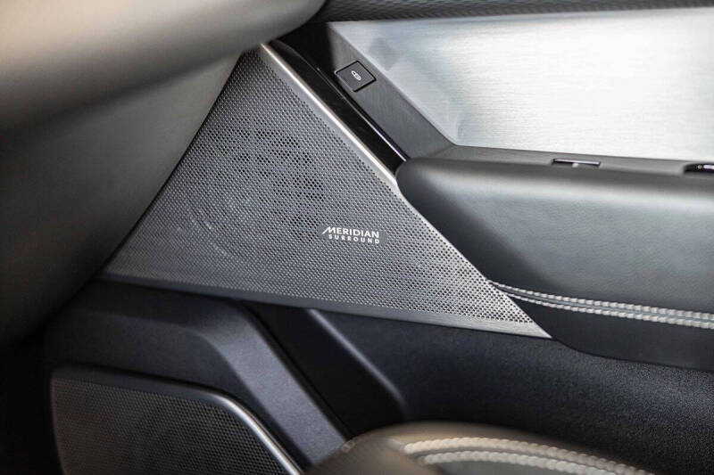 2020 Land Rover Range Rover Velar P250 R-Dynamic S