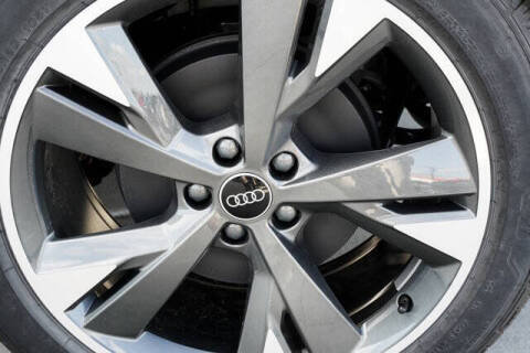 2024 Audi Q4 e-tron quattro Premium Plus 55