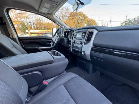 2016 Nissan Titan XD SV