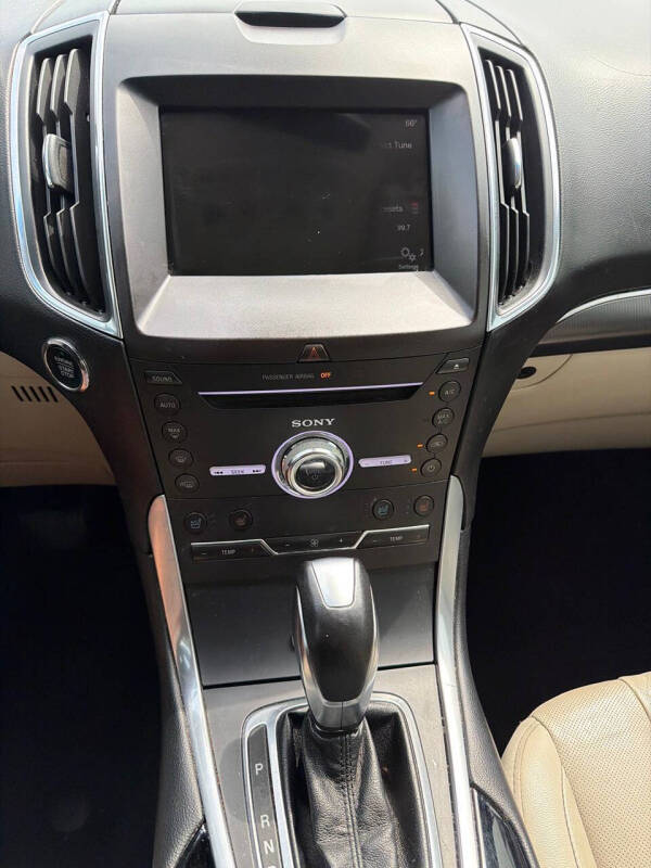 2018 Ford Edge Titanium