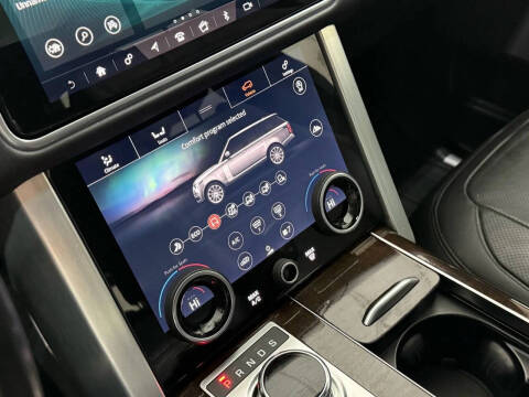 2020 Land Rover Range Rover P525 HSE