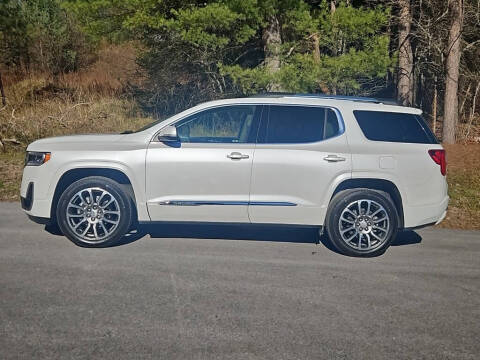 2023 GMC Acadia Denali