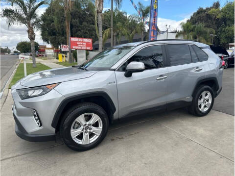 2020 Toyota RAV4 Hybrid for sale at Dealers Choice Inc in Farmersville CA