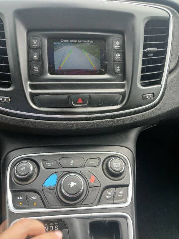 2016 Chrysler 200 Limited