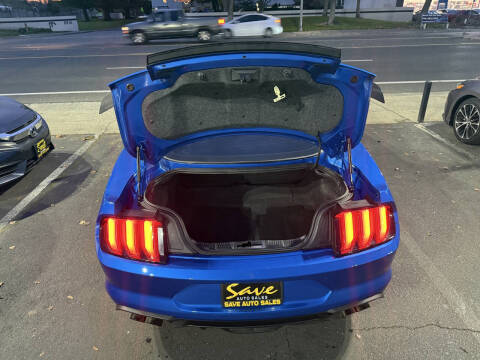 2020 Ford Mustang EcoBoost