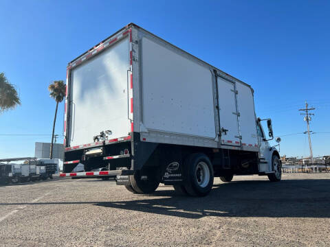 2012 Freightliner M2 106