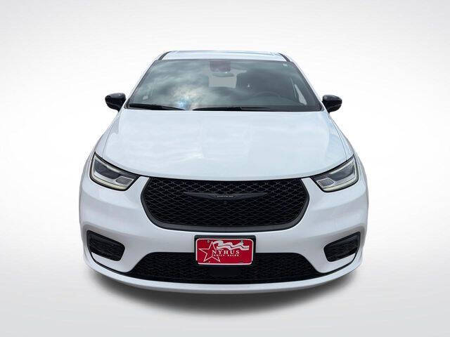 2024 Chrysler Pacifica Plug-In Hybrid Select