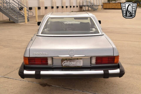 1982 Mercedes-Benz 380-Class 380 SL