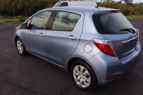 2014 Toyota Yaris 5-Door LE