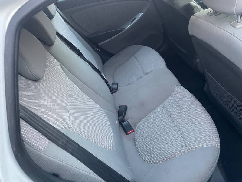 2013 Hyundai Accent GS