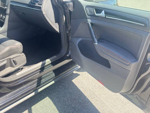 2016 Volkswagen Golf GTI SE