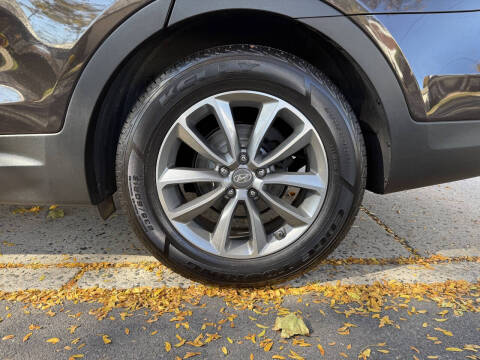 2017 Hyundai Santa Fe SE