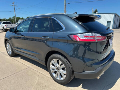 2024 Ford Edge Titanium
