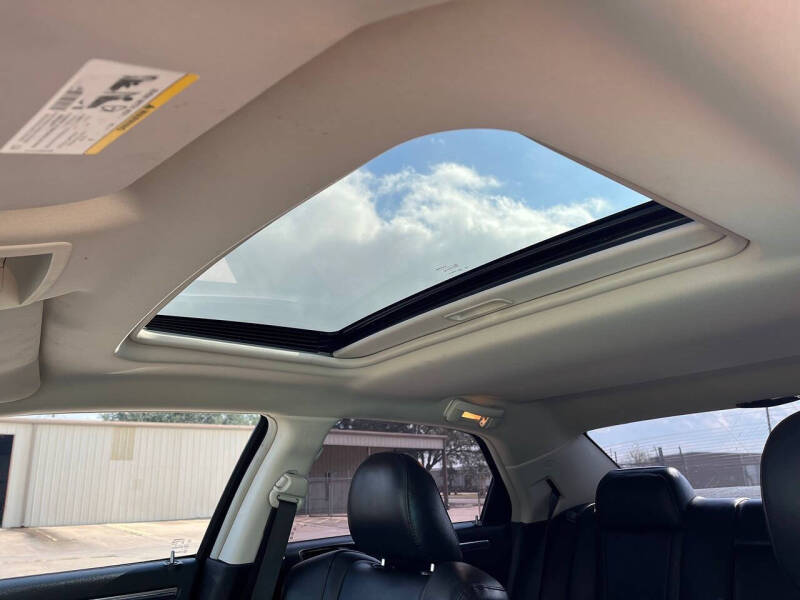 2009 Chrysler 300 SRT-8