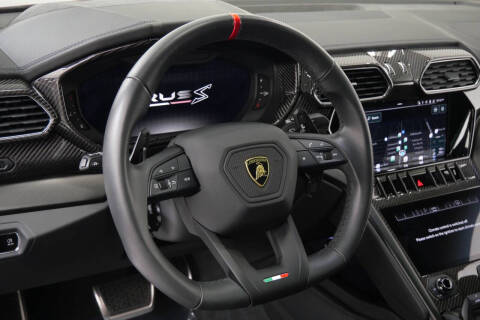2023 Lamborghini Urus S