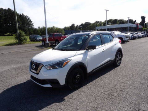 2019 Nissan Kicks SR