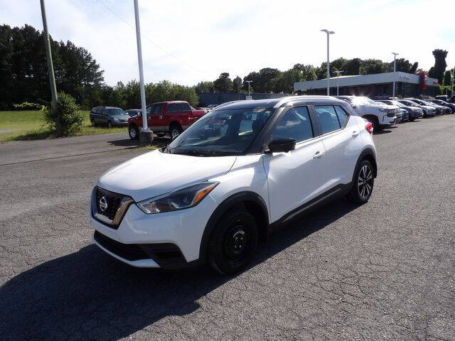 2019 Nissan Kicks SR