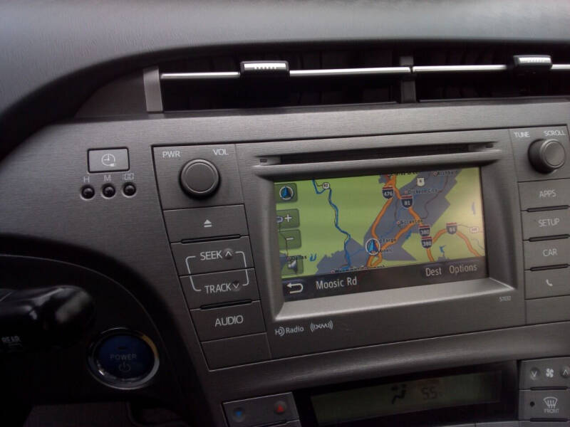 2012 Toyota Prius Plug-in Hybrid Advanced