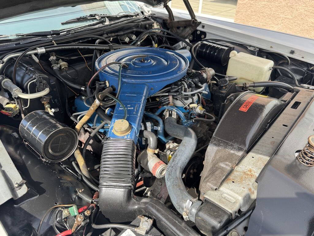 1977 Lincoln Continental 25