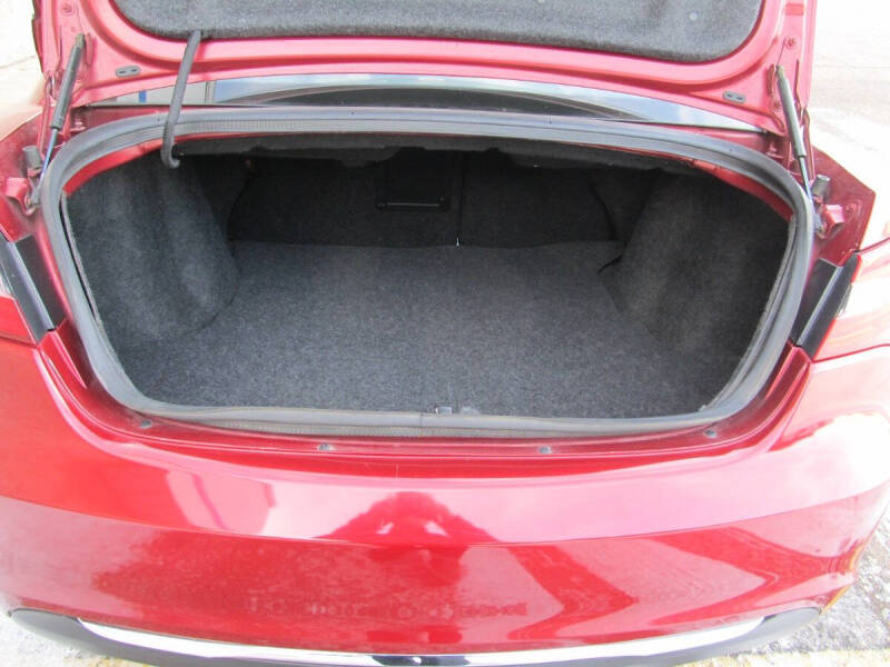 2012 Chrysler 200 LX