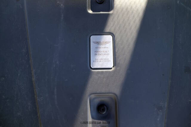 2012 Aston Martin V8 Vantage Roadster