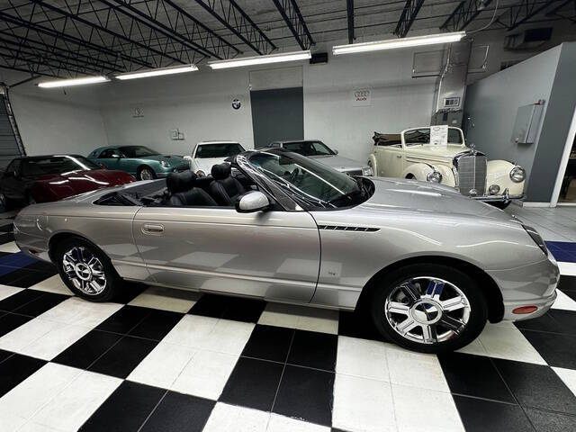 2004 Ford Thunderbird Deluxe