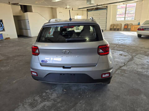 2023 Hyundai Venue SEL