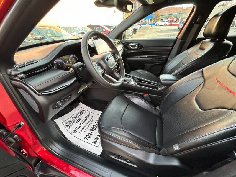 2025 Jeep Compass Trailhawk