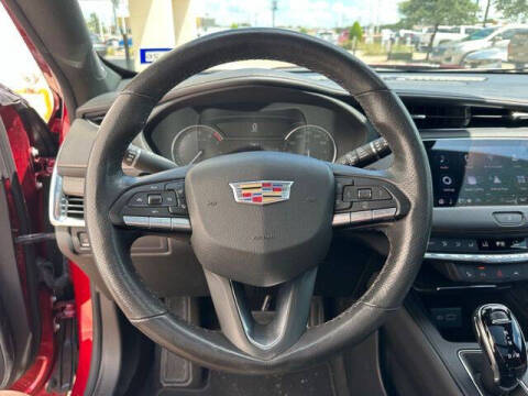 2023 Cadillac XT4 Sport
