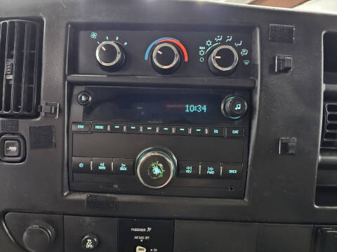 2017 Chevrolet Express 2500