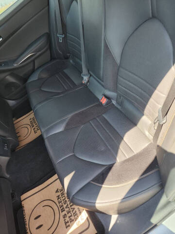 2020 Toyota Avalon XSE