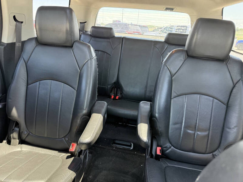2011 GMC Acadia Denali