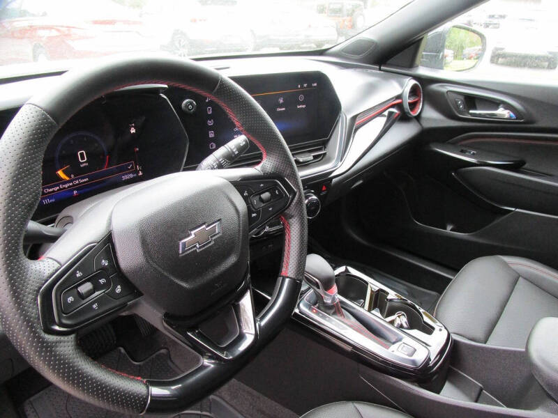 2025 Chevrolet Trax RS