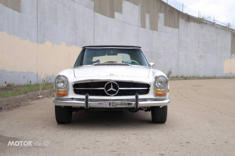 1969 Mercedes-Benz 280-Class