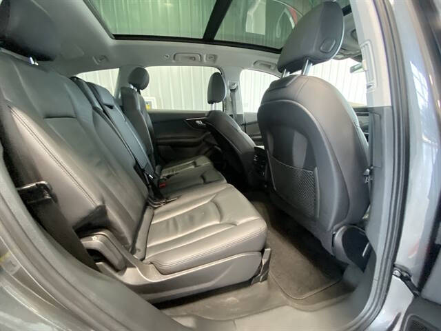 2023 Audi Q7 quattro Premium Plus 55 TFSI