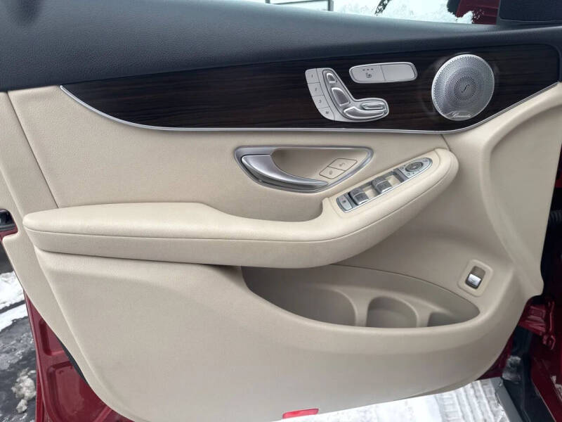 2017 Mercedes-Benz GLC GLC 300 4MATIC