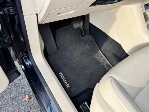 2017 Volkswagen Tiguan 2.0T Wolfsburg Edition 4Motion