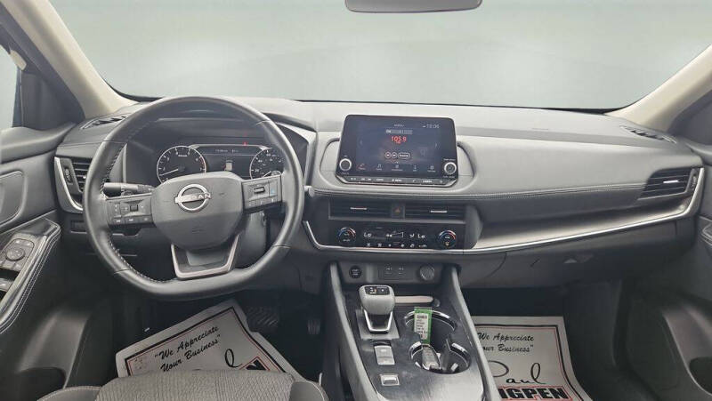 2025 Nissan Rogue SV