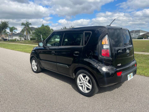 2010 Kia Soul +