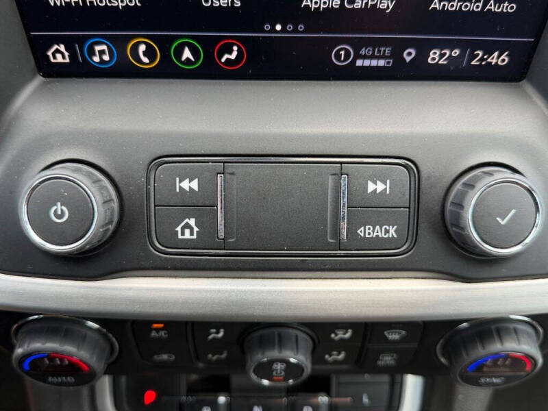 2022 GMC Acadia SLE