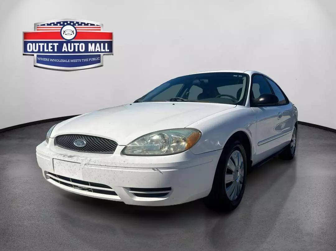 2005 Ford Taurus for sale at Outlet Auto Mall in Okeechobee, FL