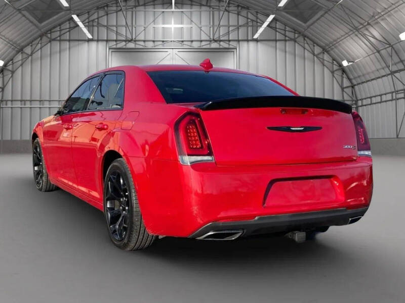 2017 Chrysler 300