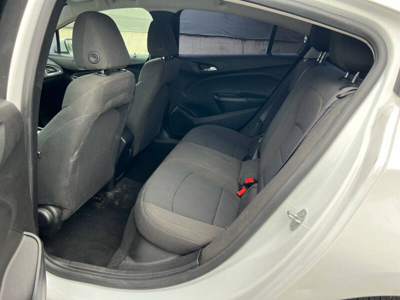 2017 Chevrolet Cruze LS Auto