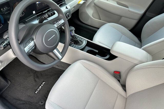 2026 Hyundai Kona SE